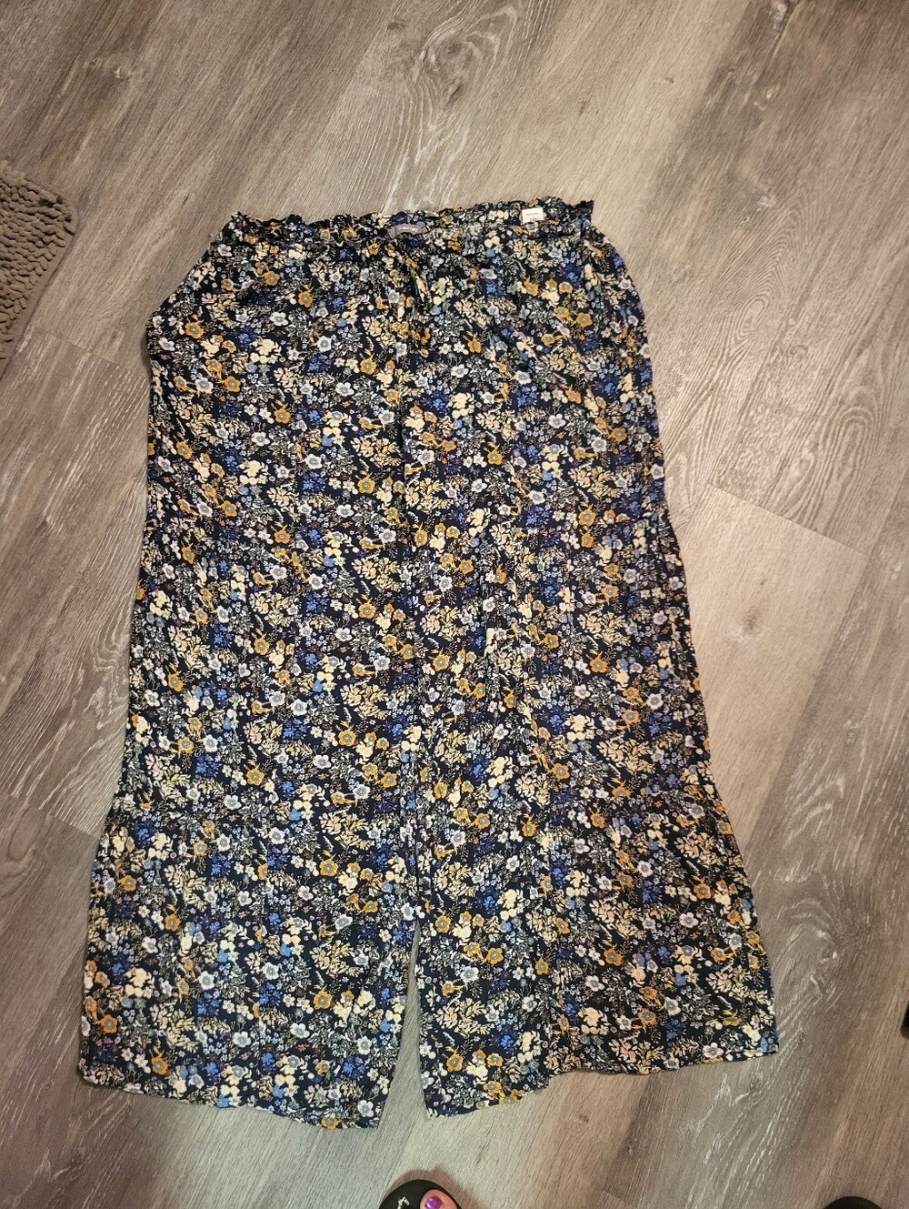 Maurices Womens Navy Blue Floral Wide Leg Tiered Boho Paperbag Waist Pants